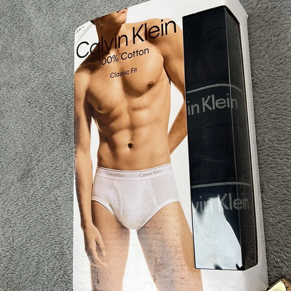 Calvin‎ Klein  XL 100% Cotton Black Brief Men's Underwear